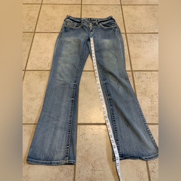 Wallflower Luscious Curvy Fit Bootcut Jeans Size 7 Embroidered Back Pockets Y2K - Picture 7 of 12